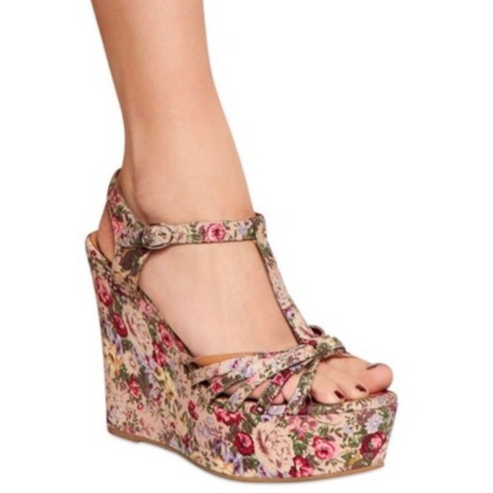 Jeffrey Campbell Ibiza Floral Wedges size 8